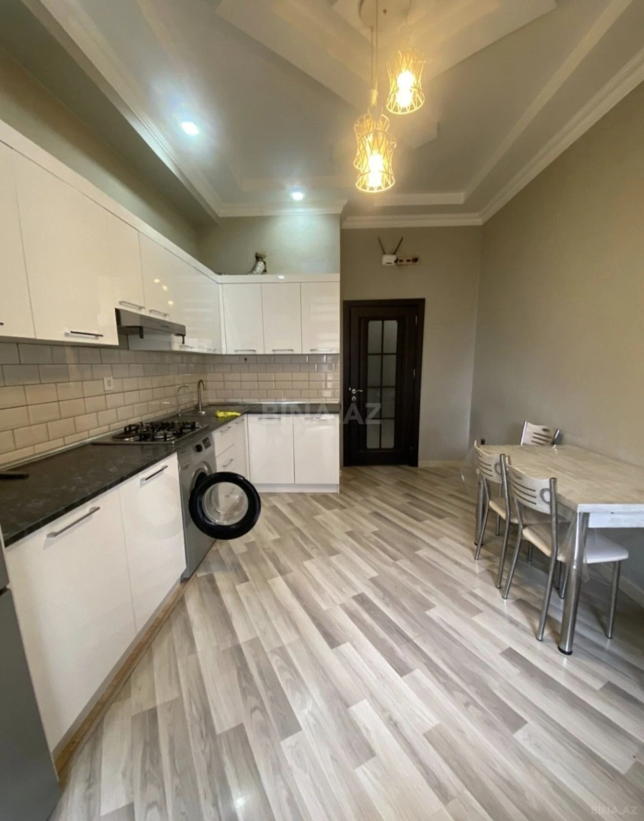 Satılır 3 otaqlı mənzil 112 m²