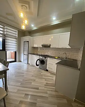 Satılır 3 otaqlı mənzil 112 m²
