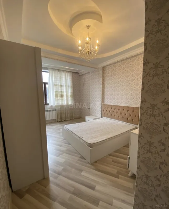 Satılır 3 otaqlı mənzil 112 m²