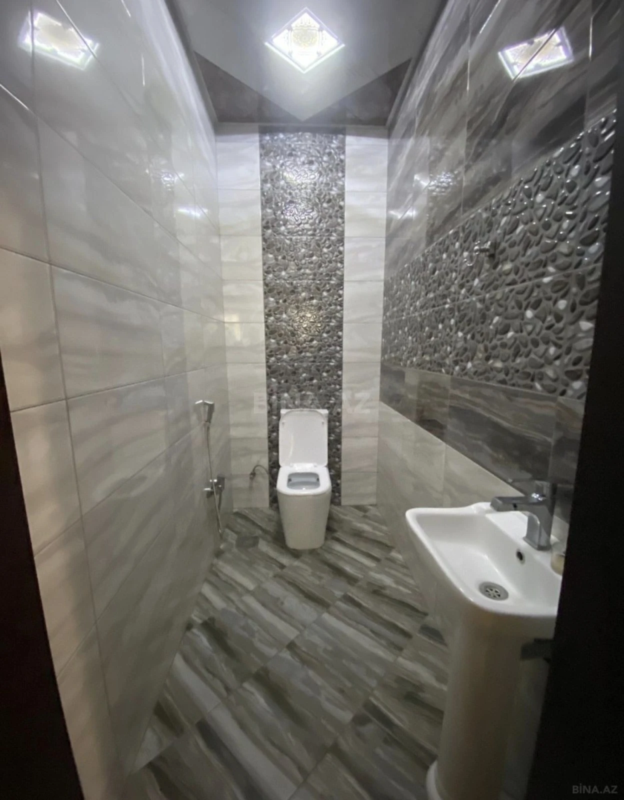 Satılır 3 otaqlı mənzil 112 m²