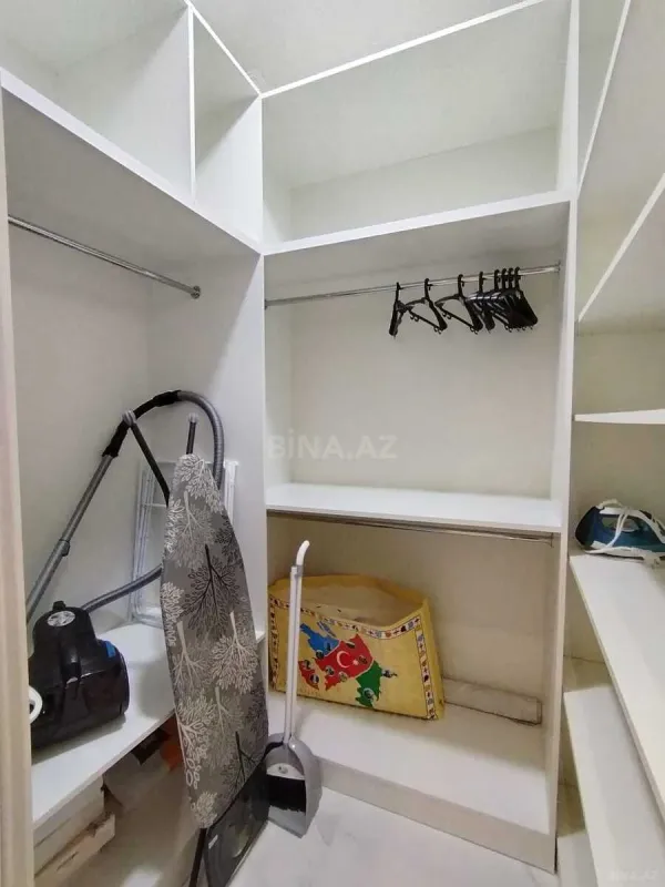 Satılır 3 otaqlı mənzil 102 m²