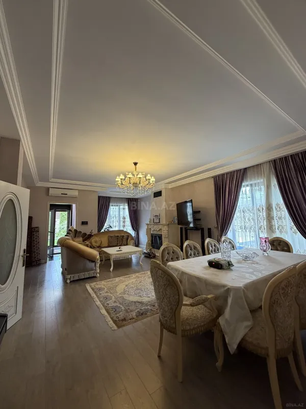 Satılır 5 otaqlı həyət evi 250 m²