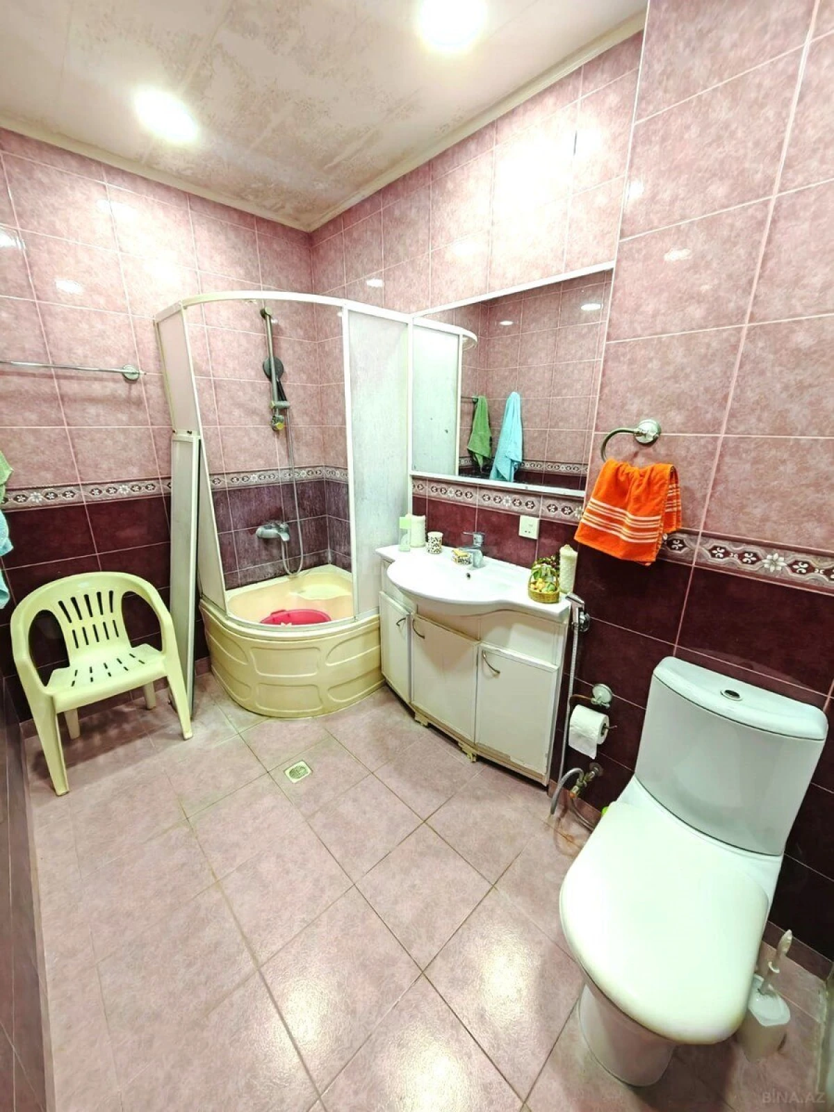 Satılır 4 otaqlı mənzil 150 m²