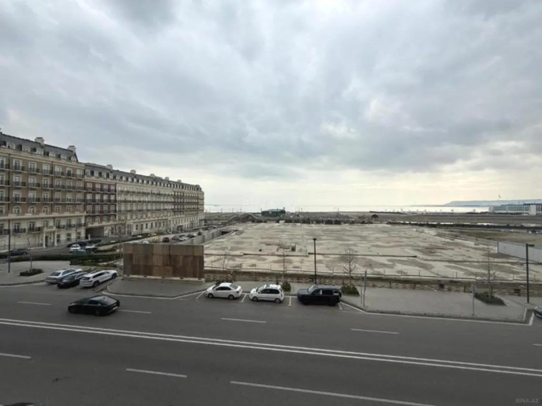 Satılır 3 otaqlı mənzil 112.4 m²