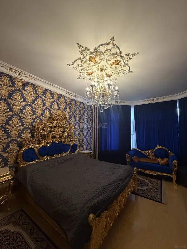 Satılır 3 otaqlı mənzil 185 m²