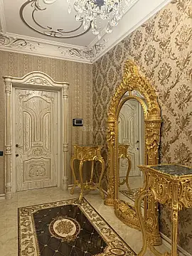 Satılır 3 otaqlı mənzil 185 m²