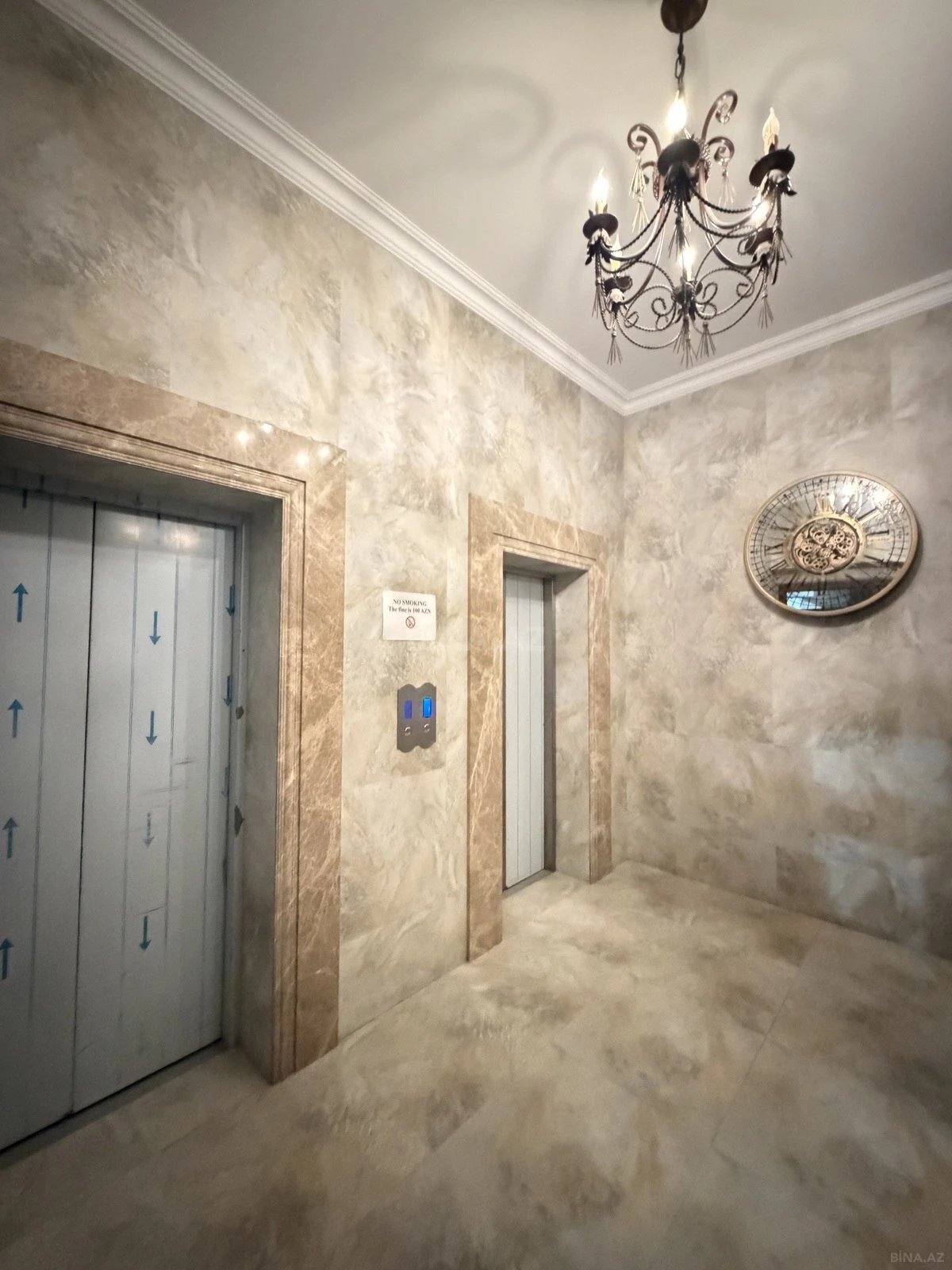 Satılır 3 otaqlı mənzil 185 m²