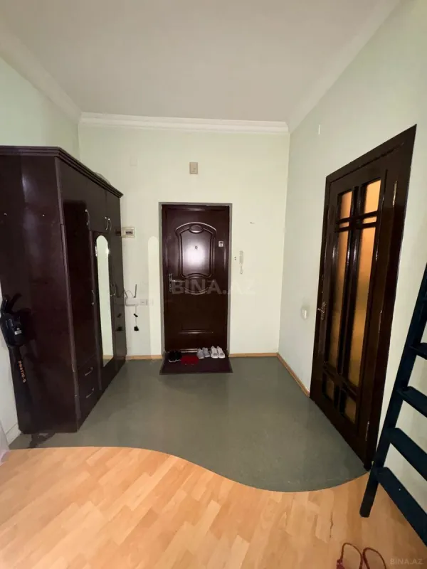 Kirayə verilir 2 otaqlı mənzil 75 m²