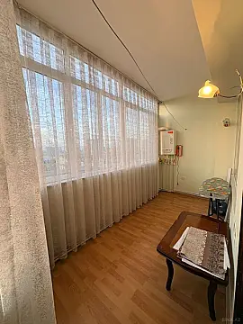 Kirayə verilir 2 otaqlı mənzil 75 m²