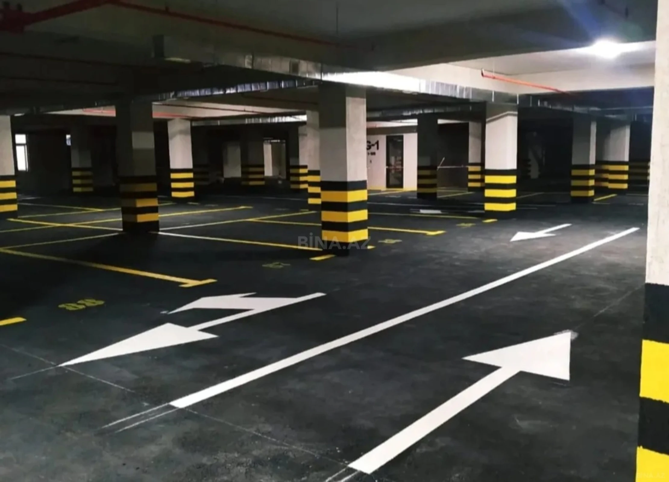 Satılır 3 otaqlı mənzil 105 m²