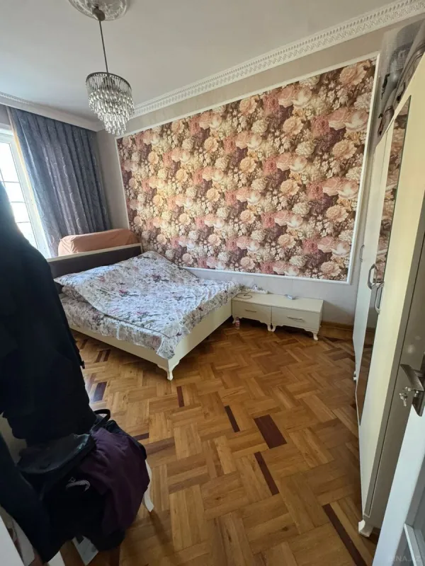 Satılır 2 otaqlı mənzil 70 m²