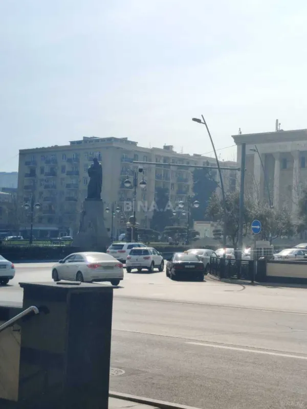 Satılır 2 otaqlı mənzil 70 m²