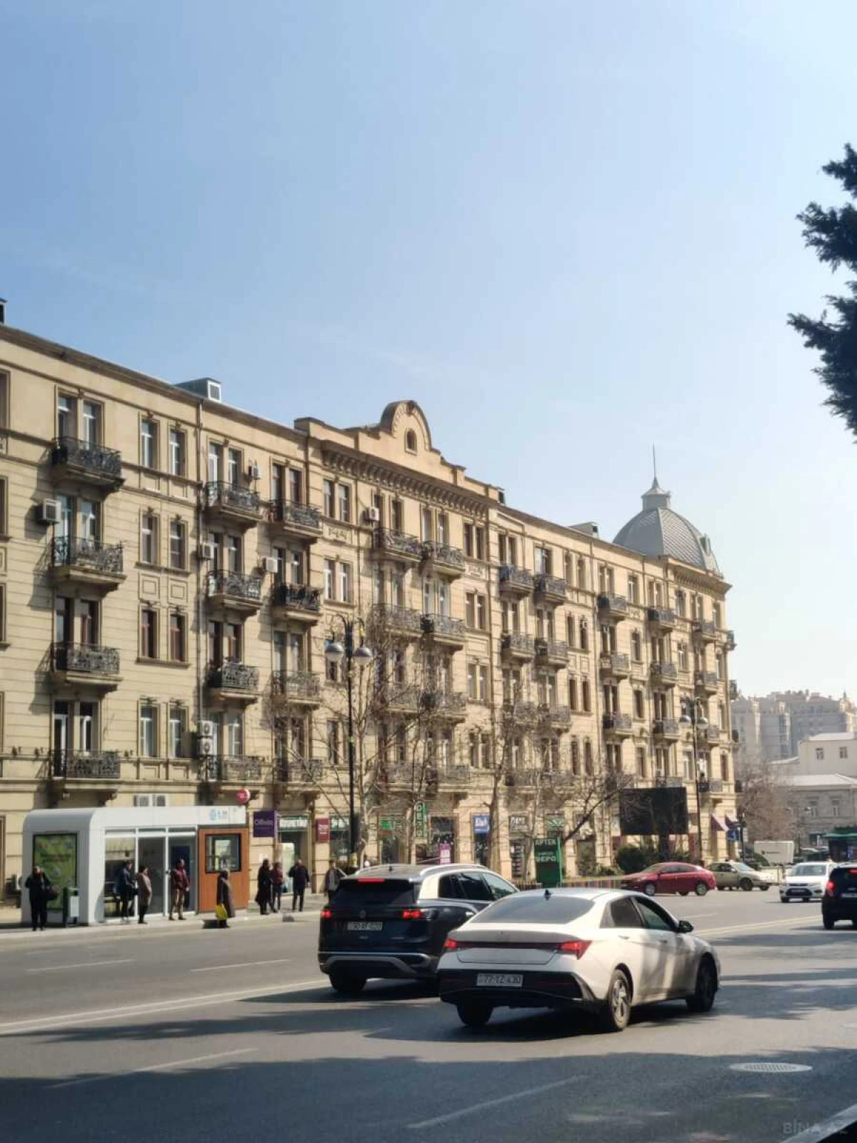 Satılır 2 otaqlı mənzil 70 m²