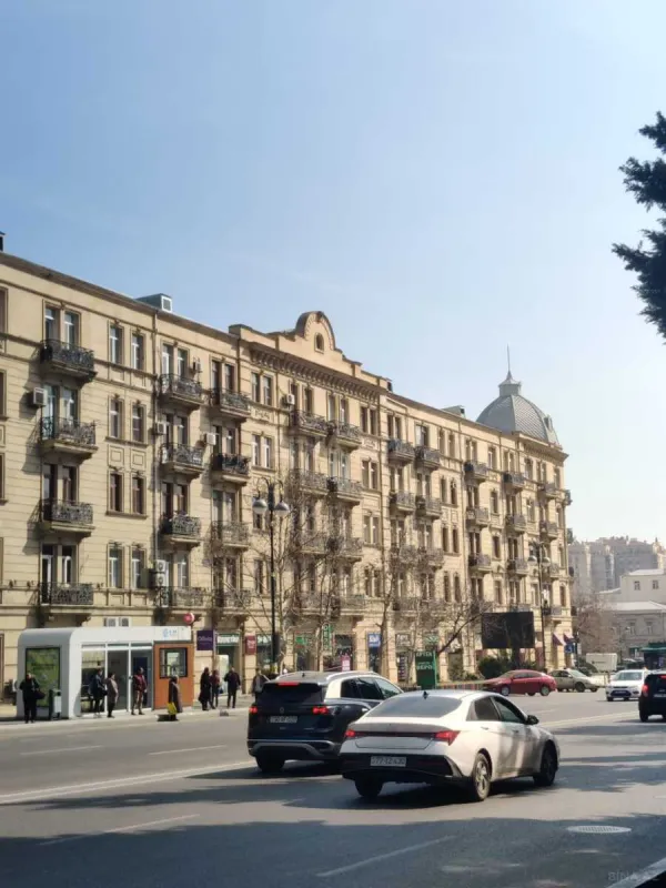 Satılır 2 otaqlı mənzil 70 m²