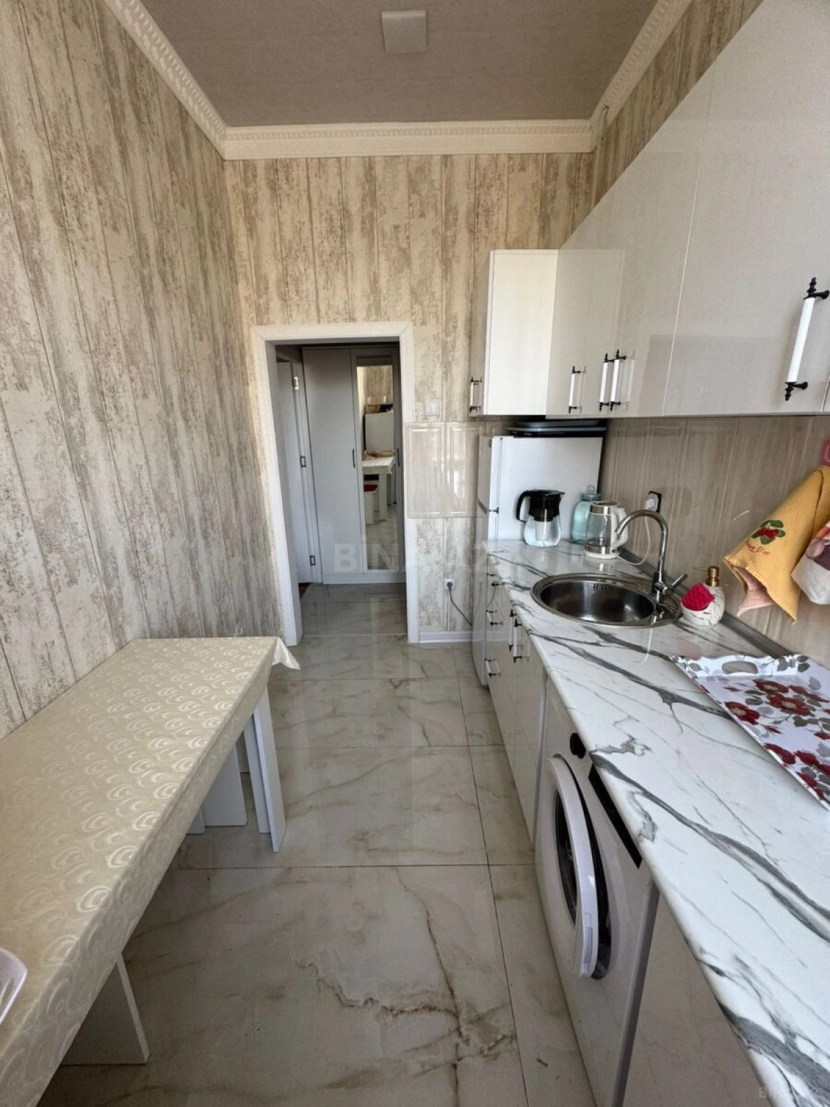 Satılır 2 otaqlı mənzil 70 m²
