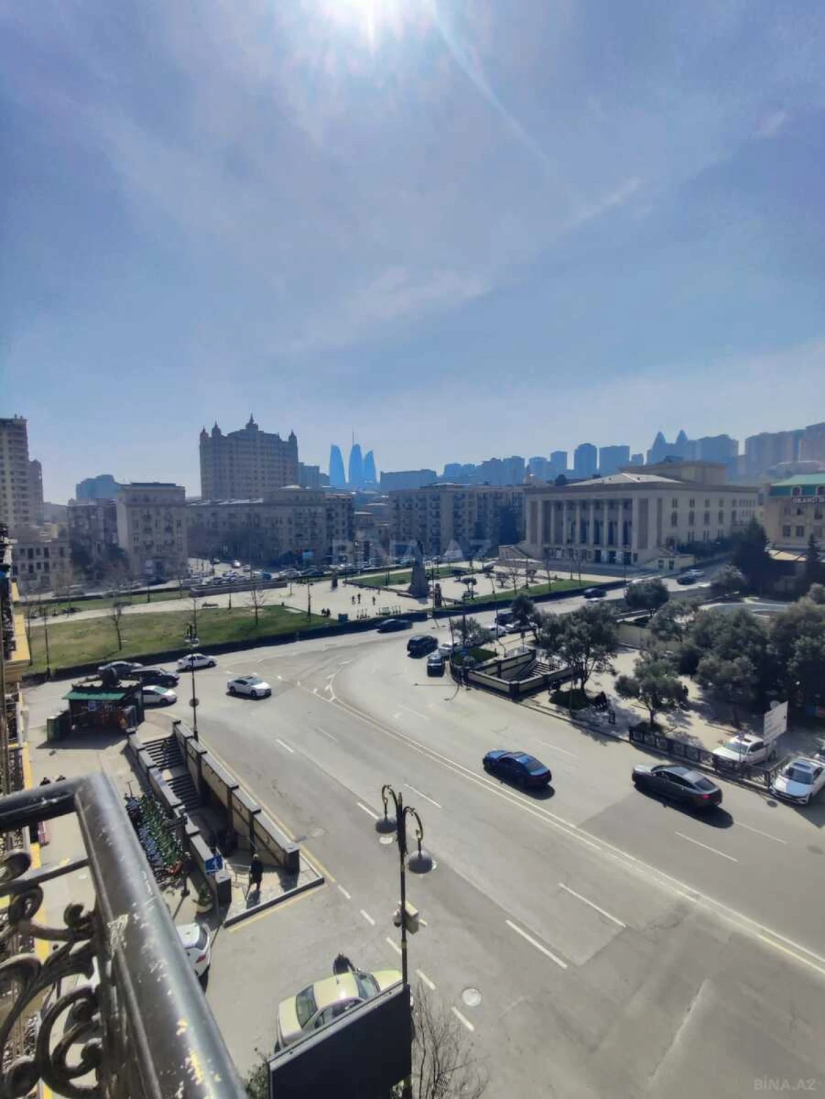 Satılır 2 otaqlı mənzil 70 m²