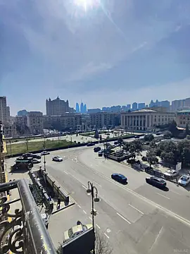 Satılır 2 otaqlı mənzil 70 m²