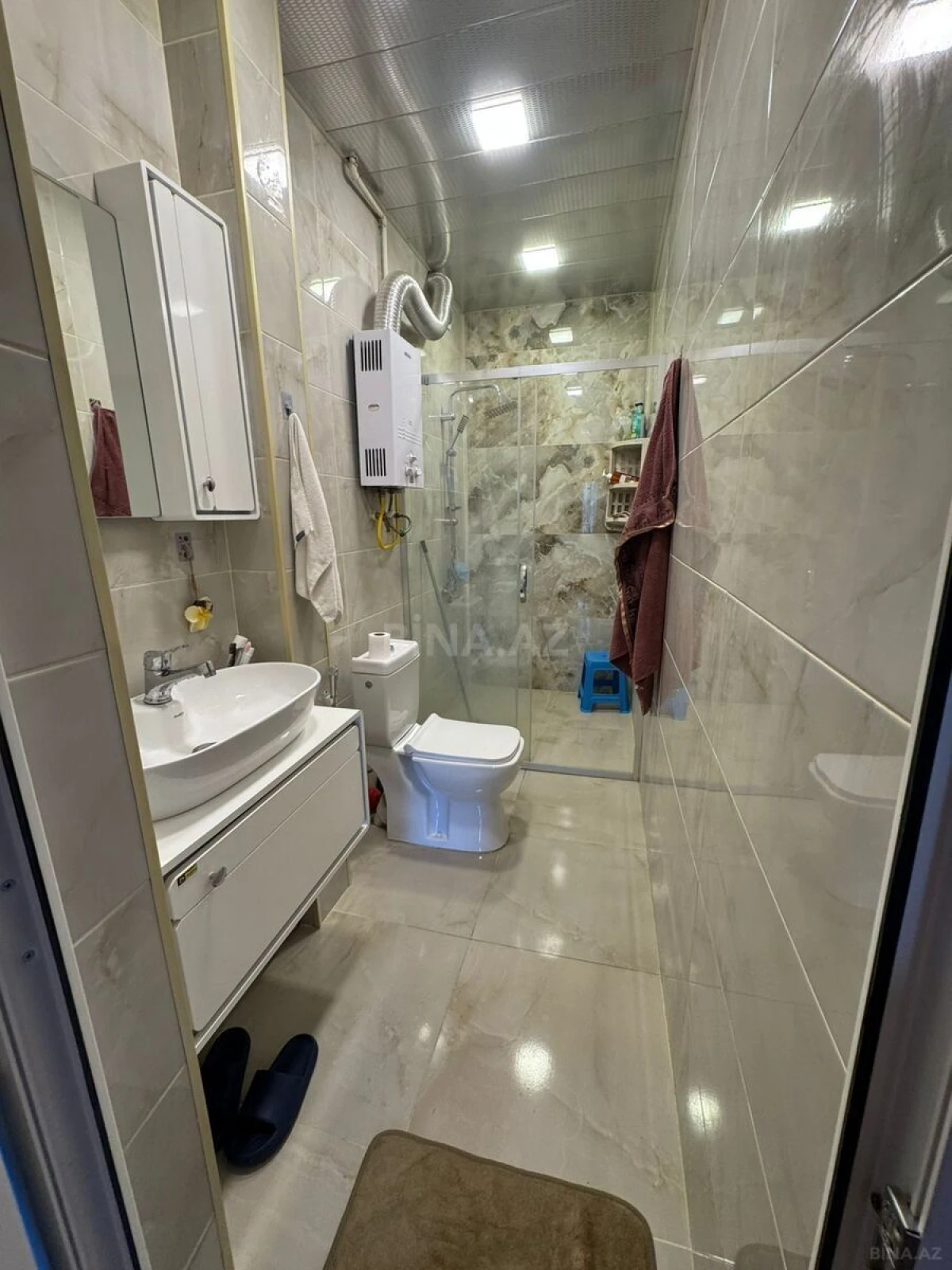 Satılır 2 otaqlı mənzil 70 m²