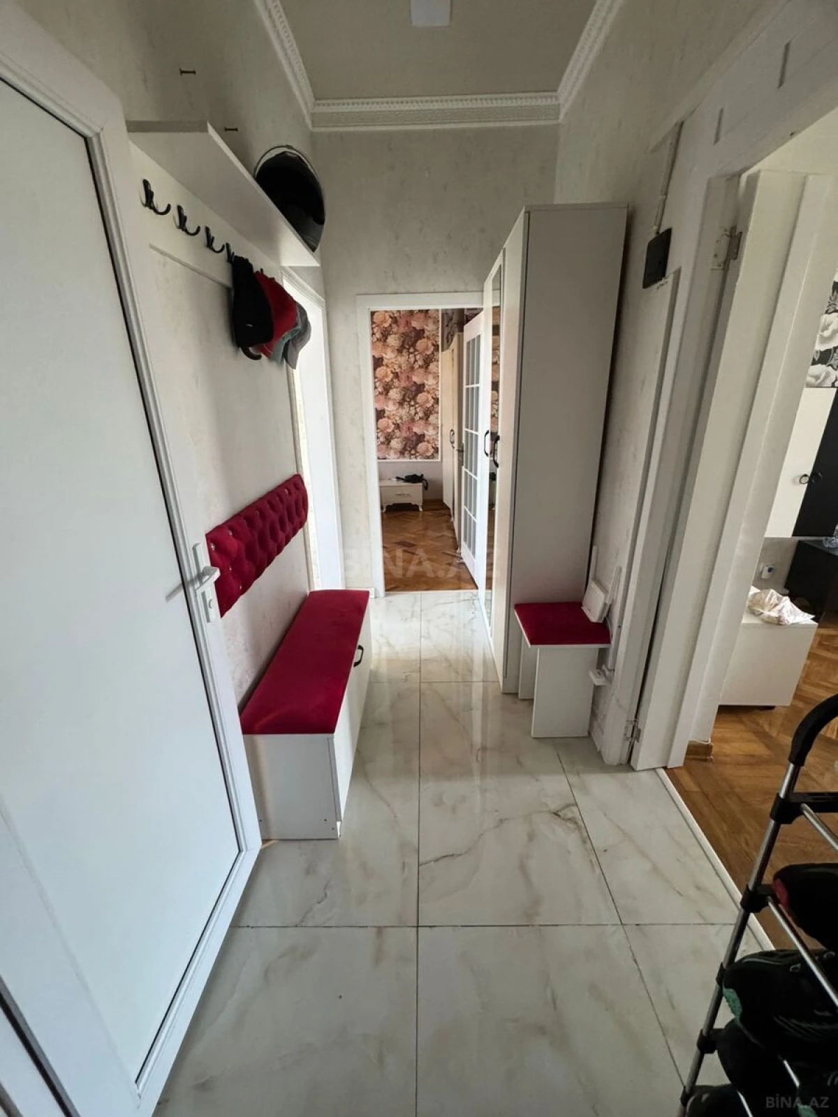 Satılır 2 otaqlı mənzil 70 m²