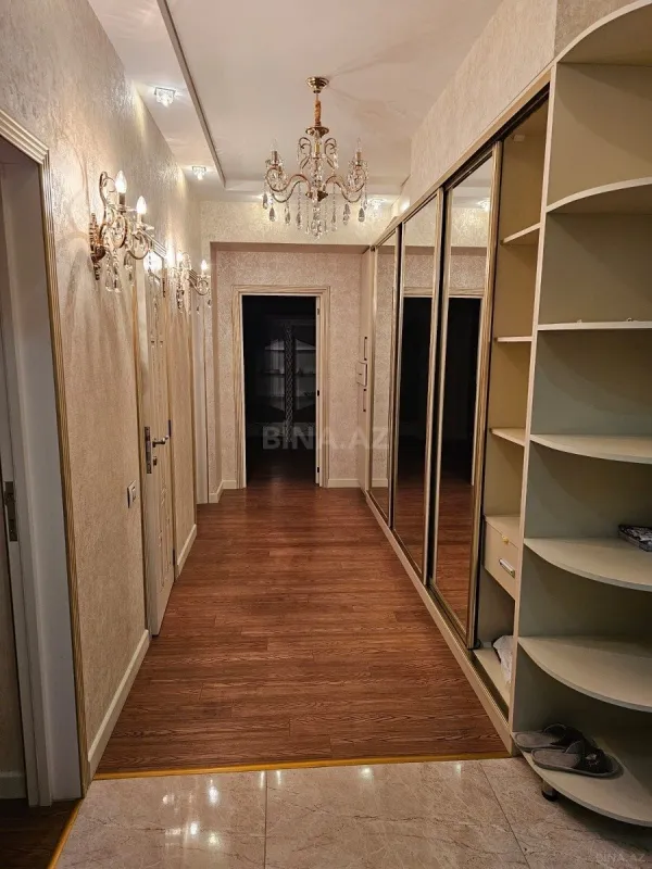 Kirayə verilir 3 otaqlı mənzil 110 m²