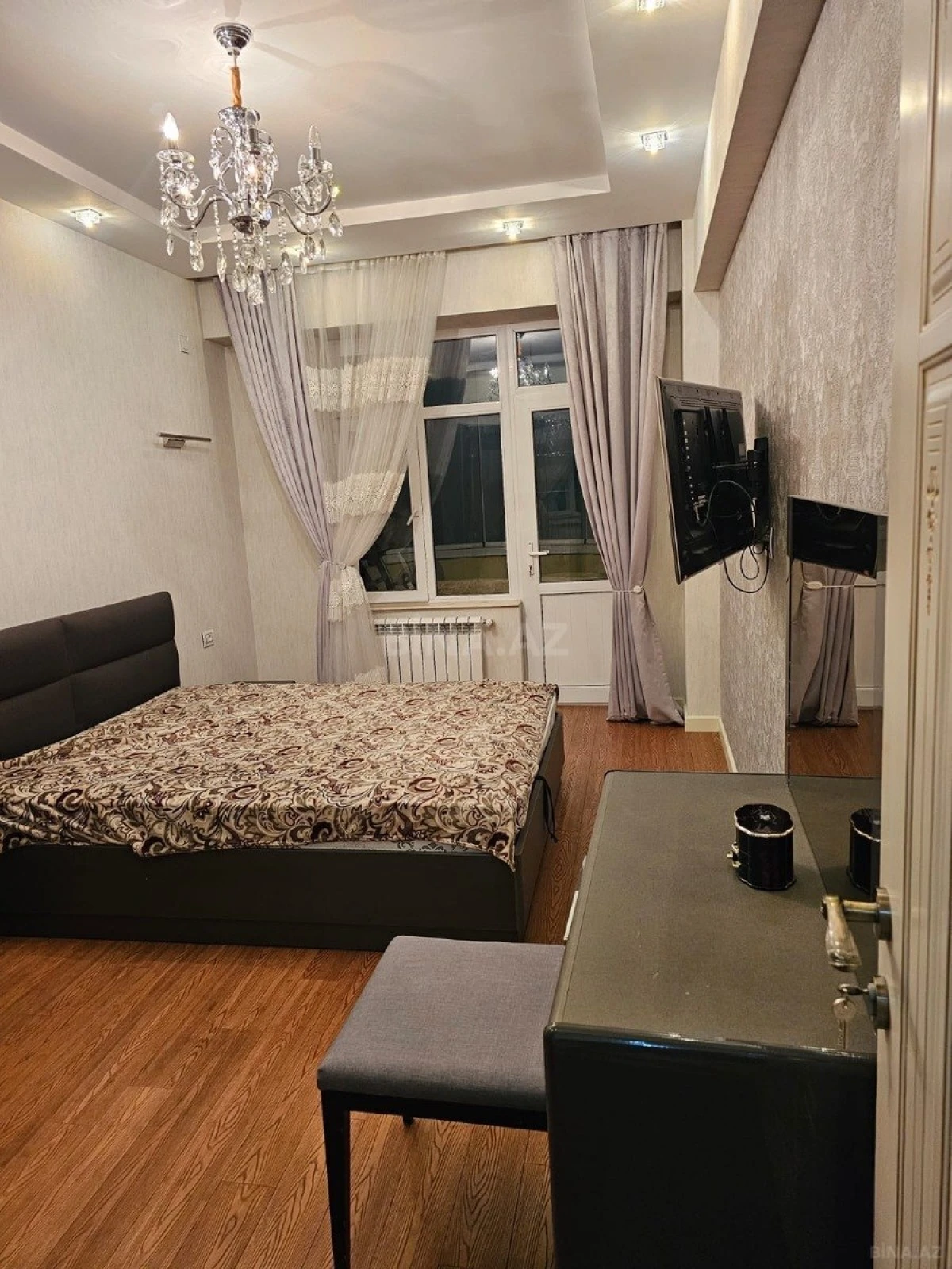 Kirayə verilir 3 otaqlı mənzil 110 m²