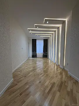 Satılır 3 otaqlı mənzil 106 m²