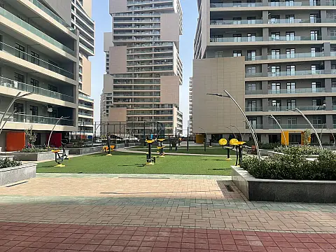 Kirayə verilir 3 otaqlı mənzil 110 m²