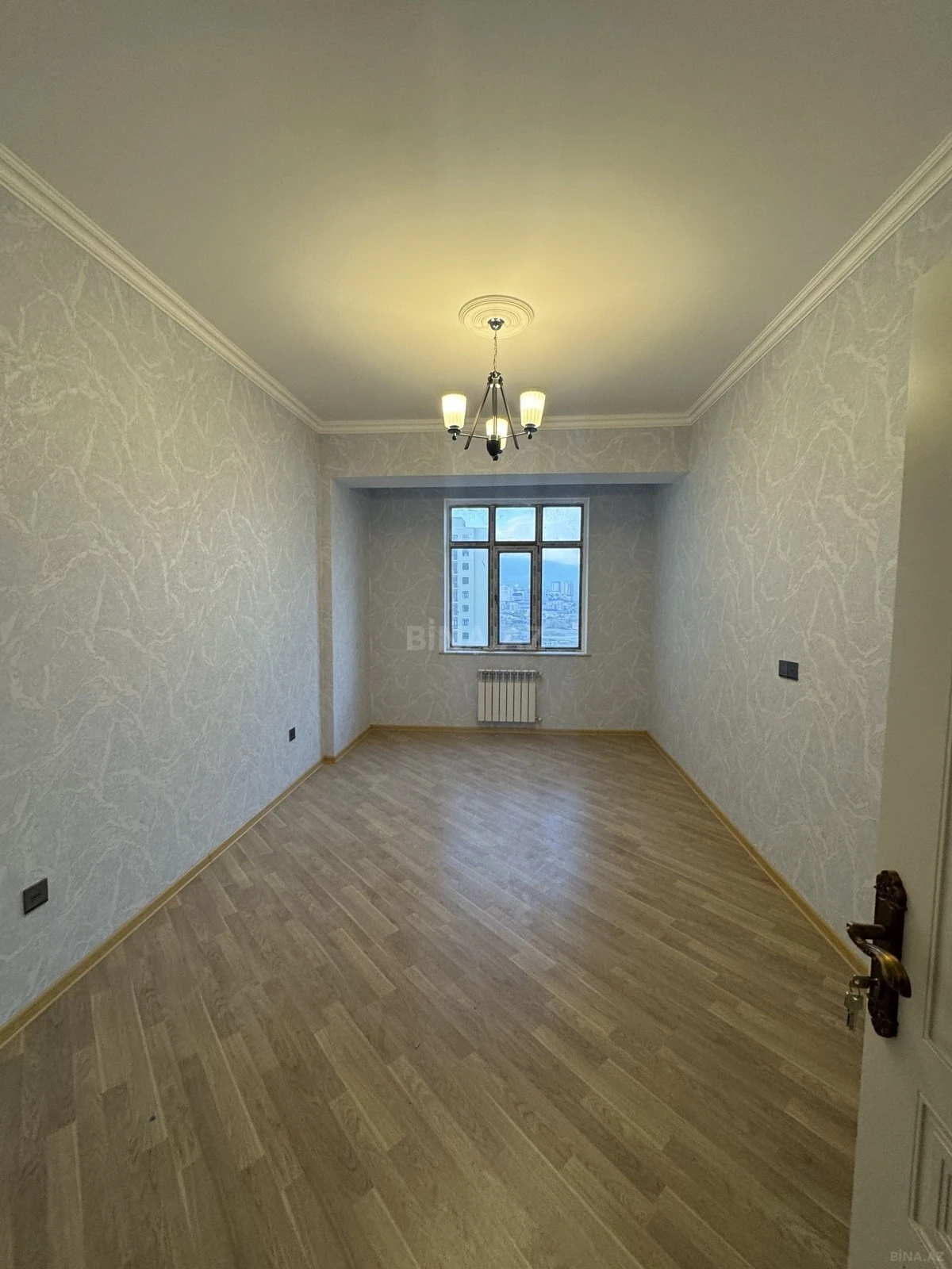 Satılır 2 otaqlı mənzil 80 m²