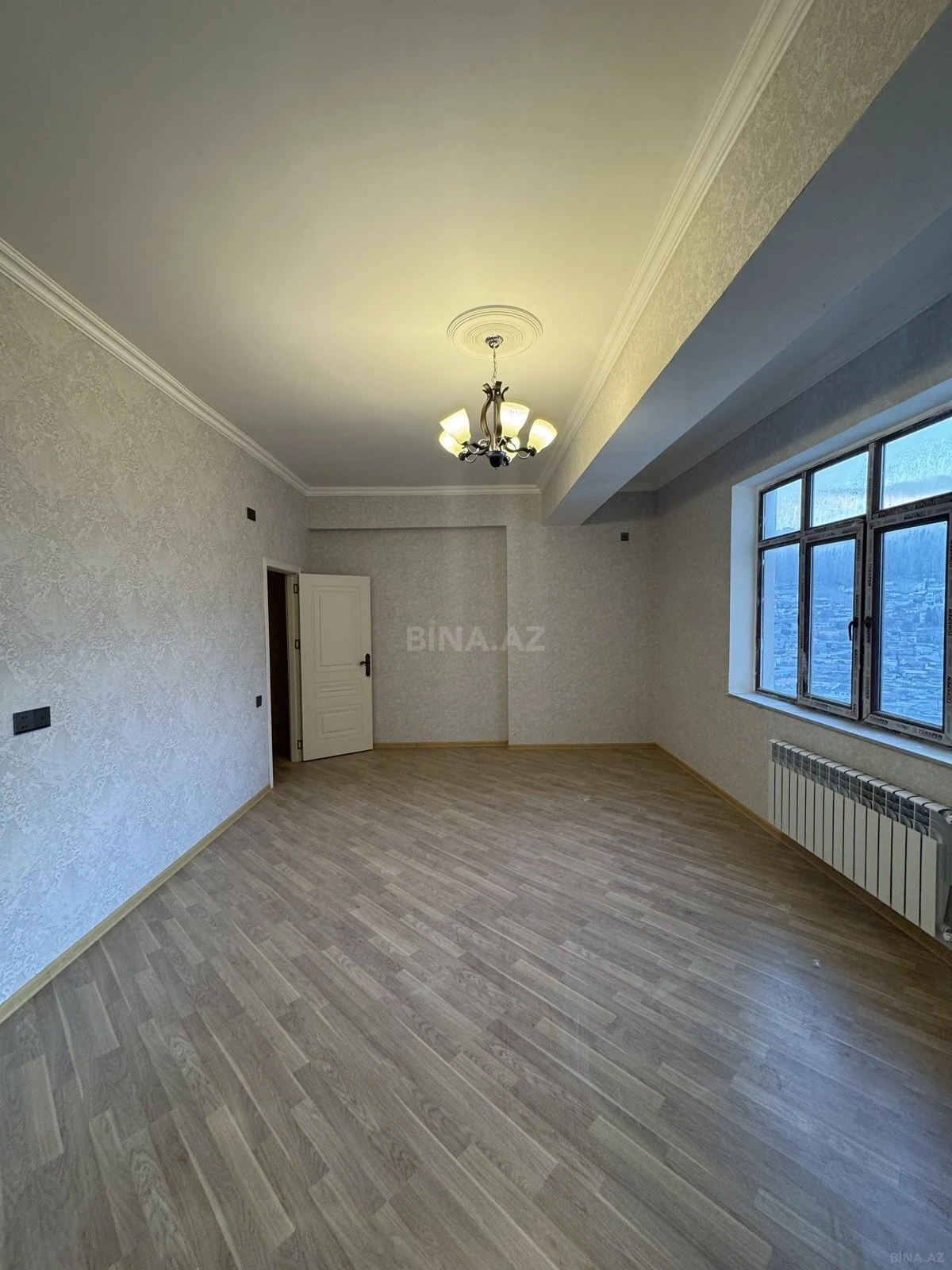 Satılır 2 otaqlı mənzil 80 m²