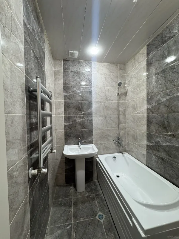 Satılır 2 otaqlı mənzil 80 m²