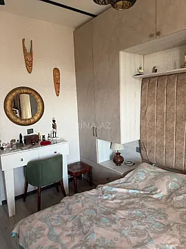 Satılır 2 otaqlı mənzil 66 m²
