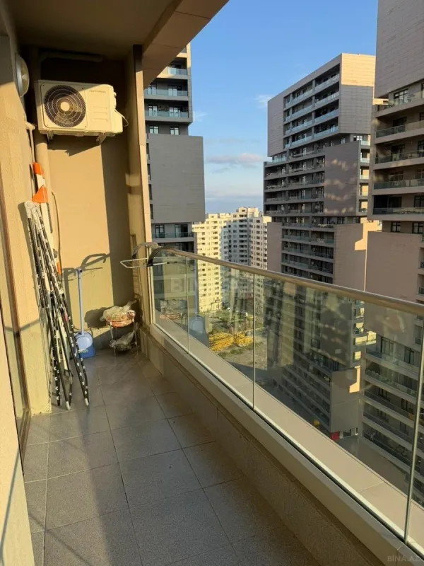 Satılır 2 otaqlı mənzil 66 m²