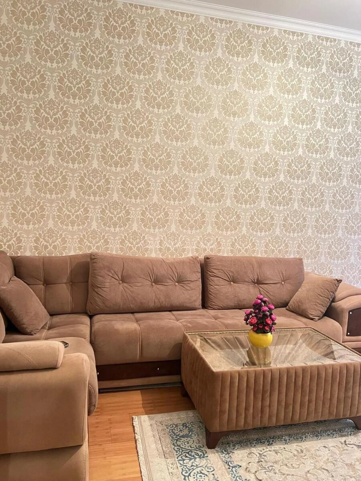 Kirayə verilir 2 otaqlı mənzil 65 m²