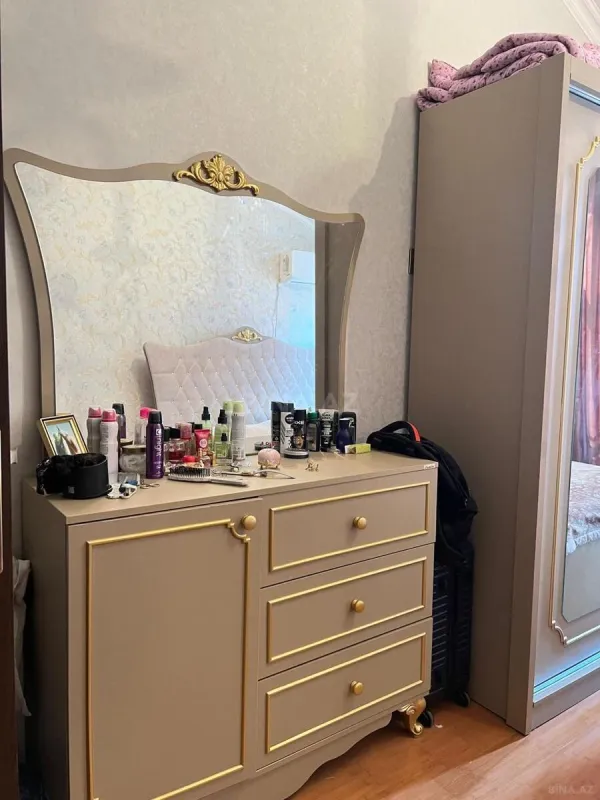 Kirayə verilir 2 otaqlı mənzil 65 m²