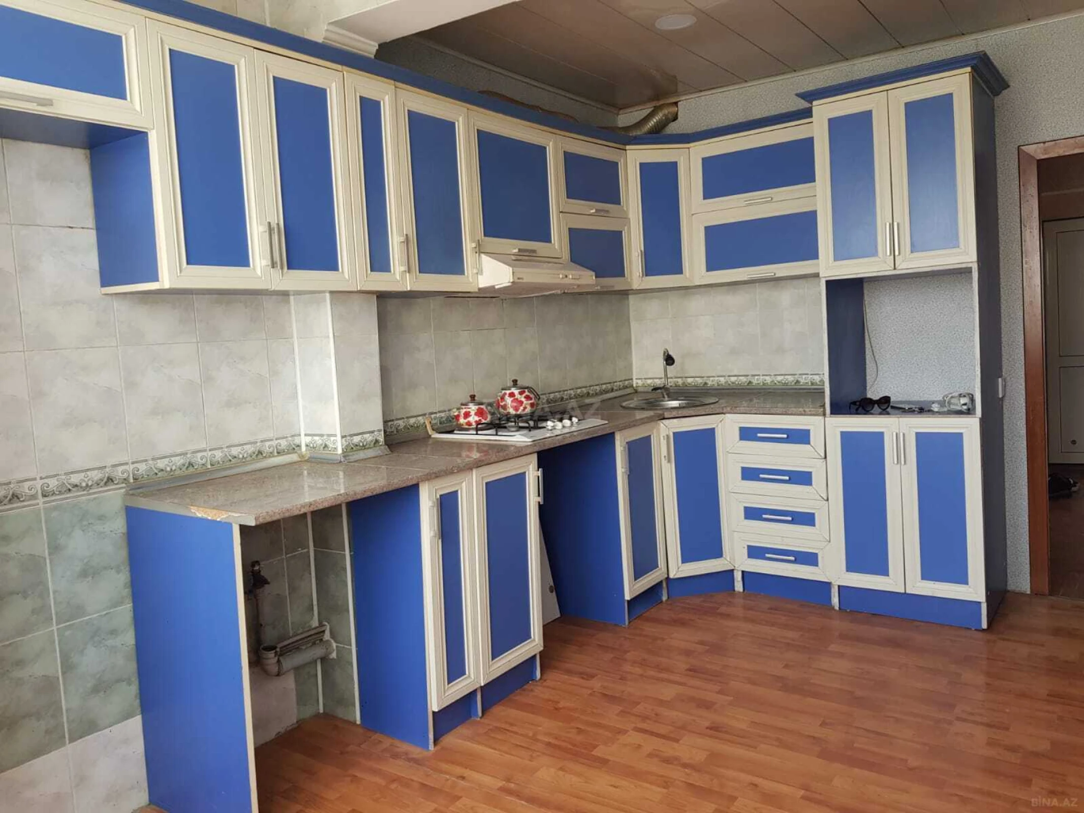 Kirayə verilir 2 otaqlı mənzil 55 m²