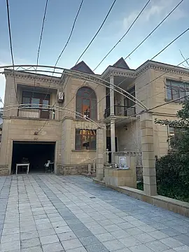 Satılır 6 otaqlı həyət evi 270 m²