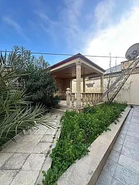 Satılır 6 otaqlı həyət evi 270 m²