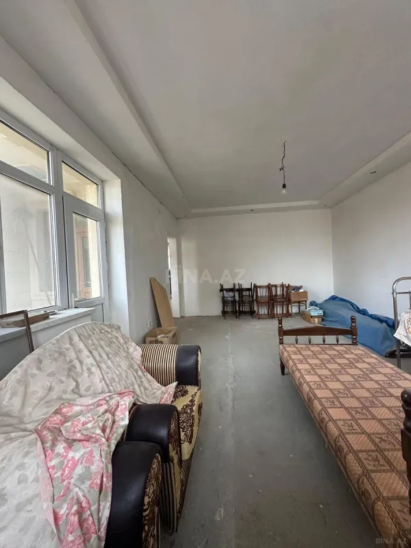 Satılır 6 otaqlı həyət evi 270 m²