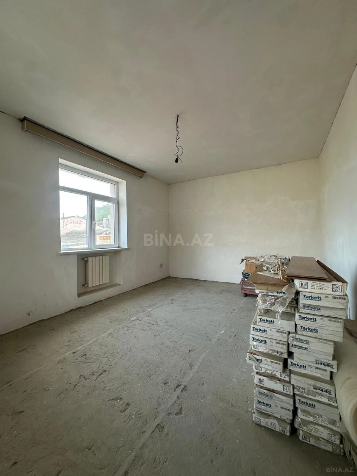 Satılır 6 otaqlı həyət evi 270 m²