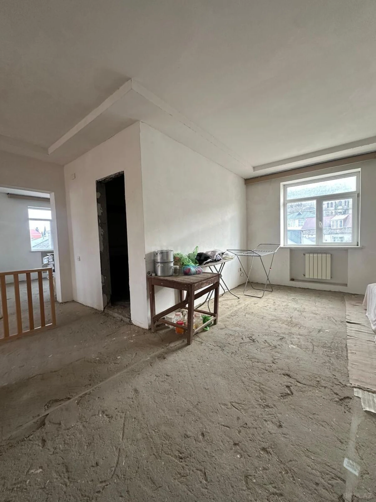Satılır 6 otaqlı həyət evi 270 m²