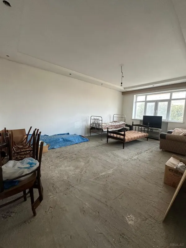 Satılır 6 otaqlı həyət evi 270 m²