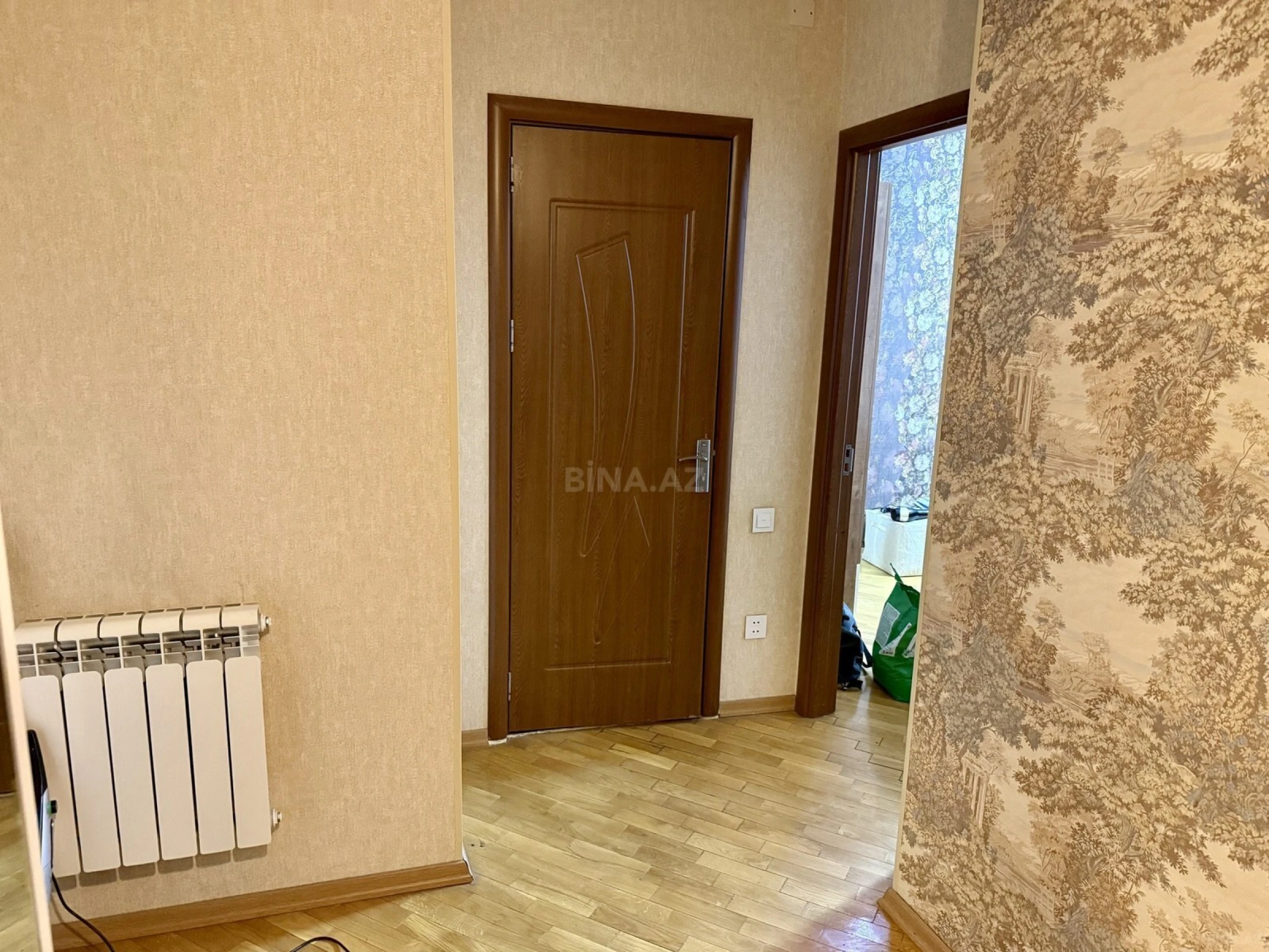 Satılır 2 otaqlı mənzil 88 m²