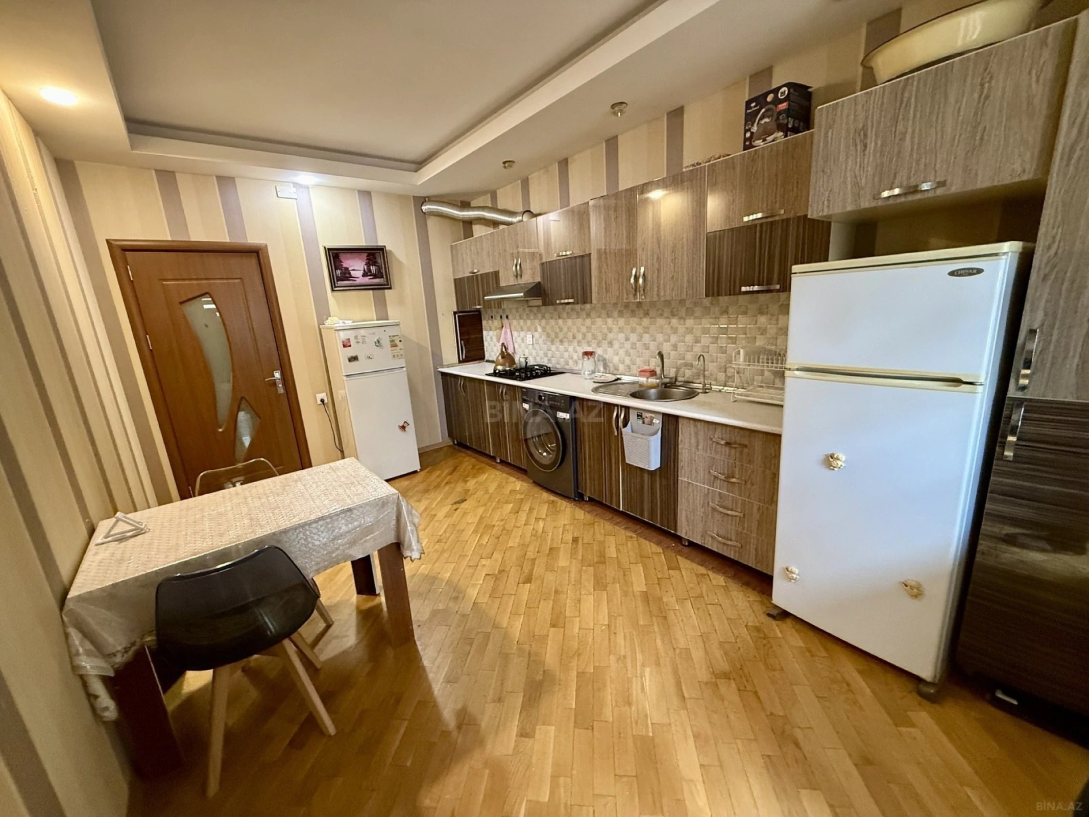 Satılır 2 otaqlı mənzil 88 m²