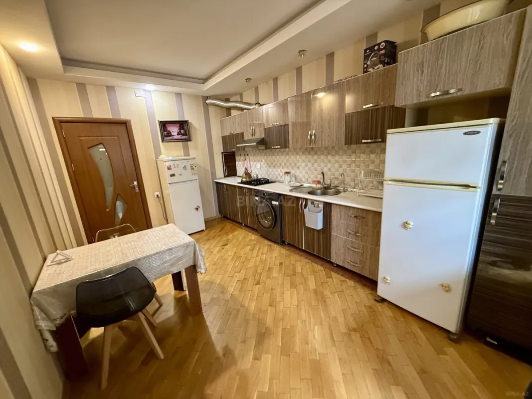Satılır 2 otaqlı mənzil 88 m²