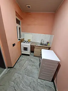 Kirayə verilir 1 otaqlı həyət evi 25 m²