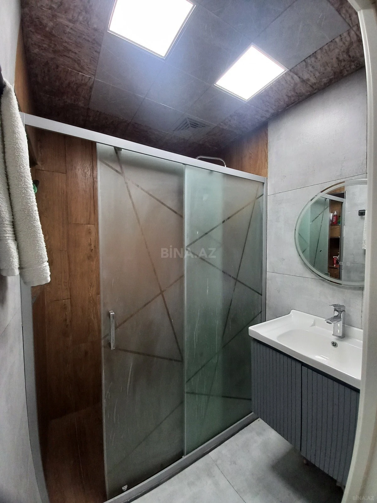 Satılır 4 otaqlı mənzil 120 m²