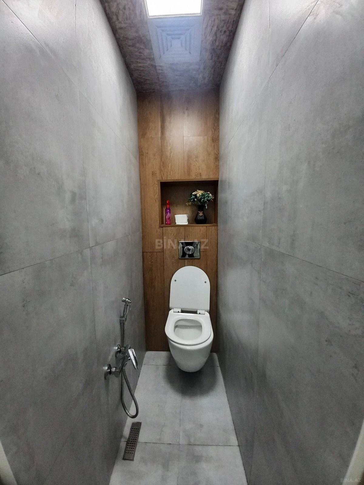 Satılır 4 otaqlı mənzil 120 m²