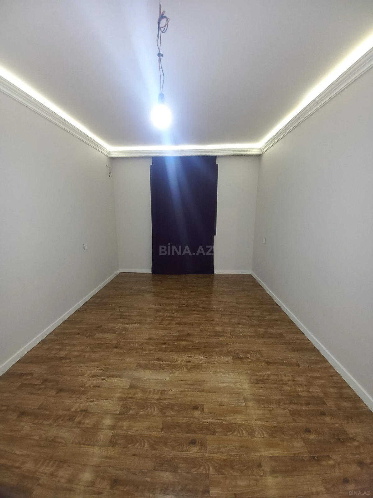 Satılır 4 otaqlı mənzil 120 m²