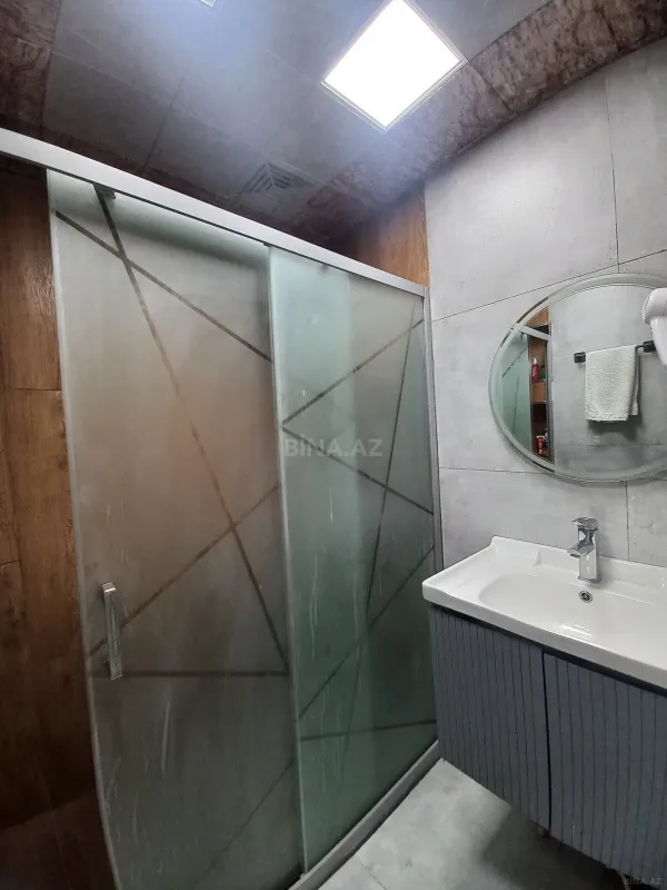 Satılır 4 otaqlı mənzil 120 m²