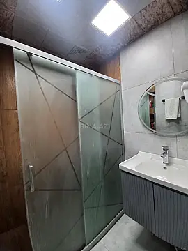 Satılır 4 otaqlı mənzil 120 m²